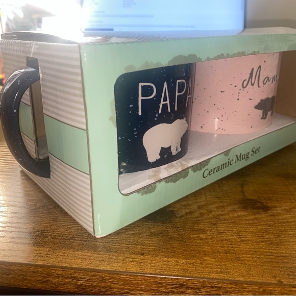 Brand New- Papa & Mama Bear Mugs- perfect for the holidays - Picture 3 of 3
